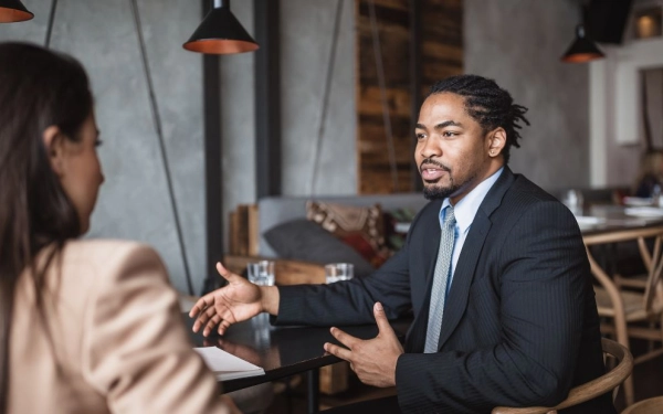 Langage corporel : 4 conseils pour adopter la positive attitude