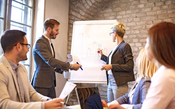 Formation professionnelle : 5 chiffres clés pour piloter votre stratégie en 2025